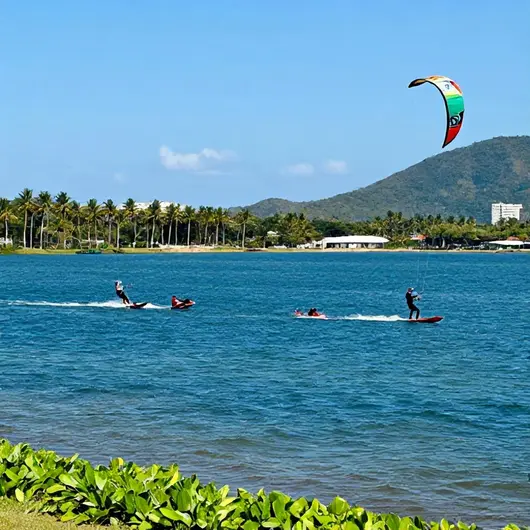 Araruama Kitesurf: Aventura e Diversão nas Águas