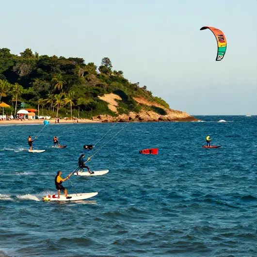 Conheça o AKS Kitesurf