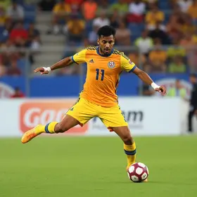 Santa Cruz anuncia contratação do lateral