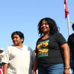 Adesivaço reúne apoiadores de Vantoil Martins e Manoela Péres em Araruama